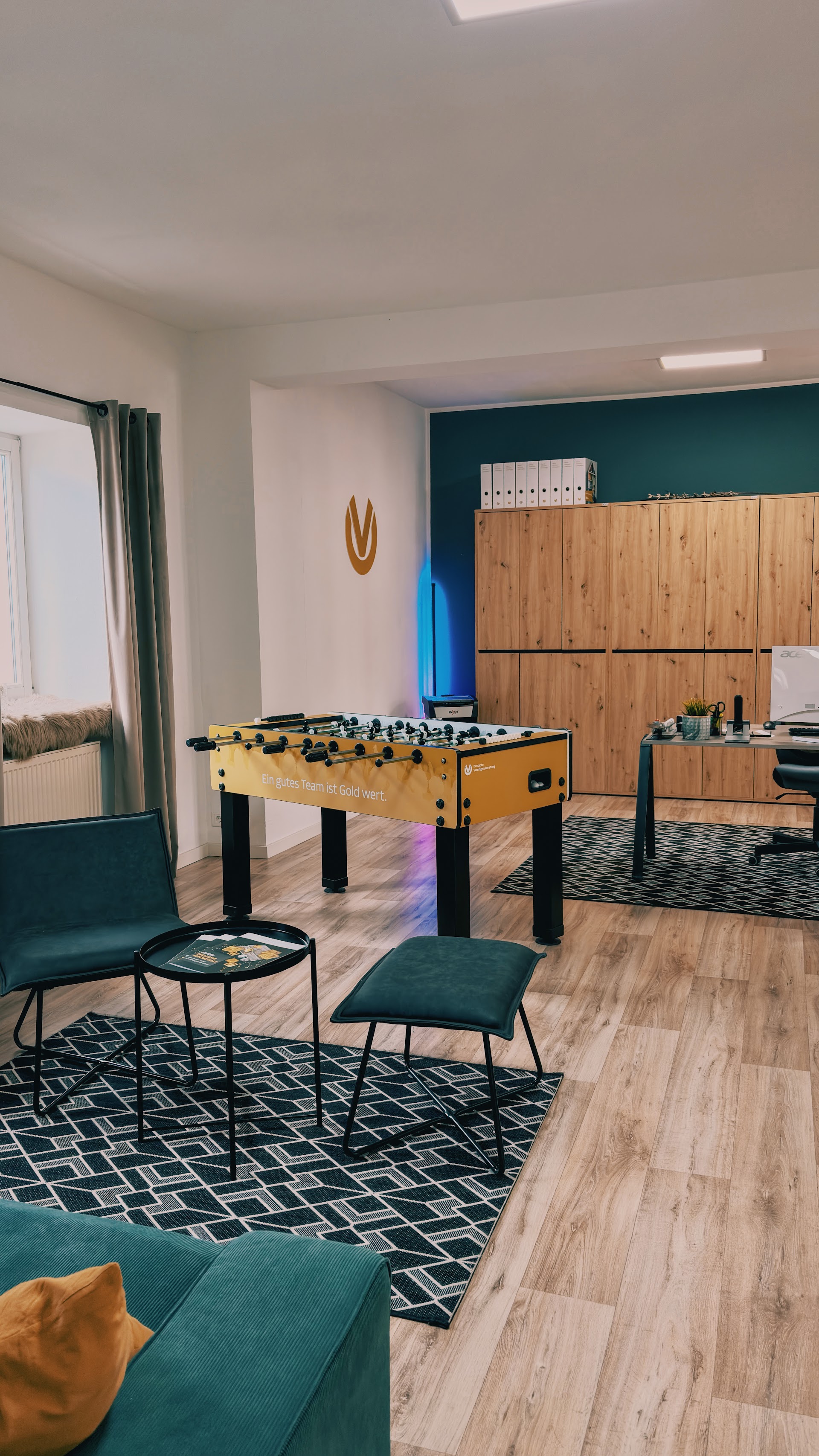 Teambereich im Büro von Benjamin Tischlak, DVAG Amberg