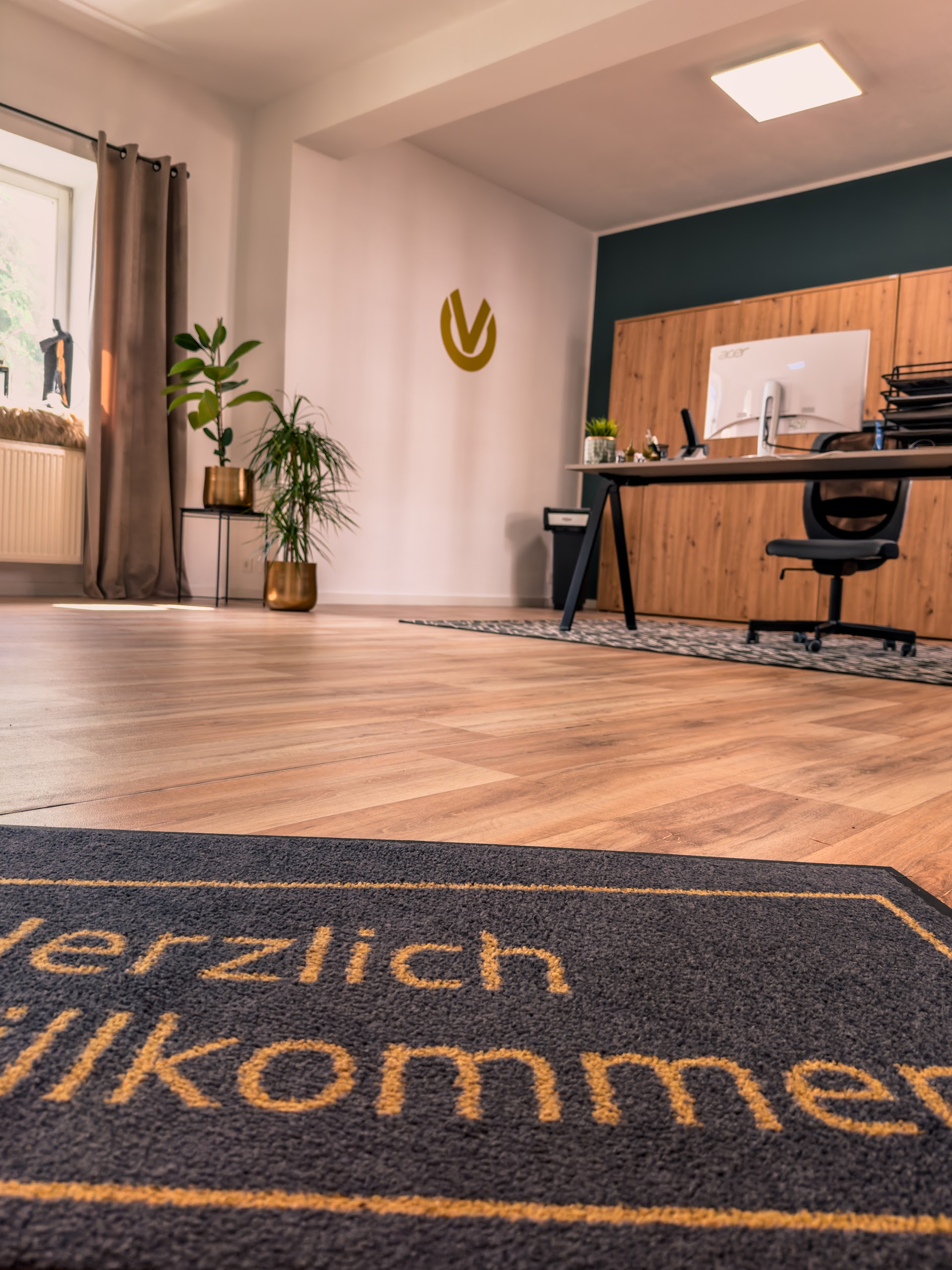 Modernes Büro der Deutschen Vermögensberatung in Amberg, Weißenburger Str. 2